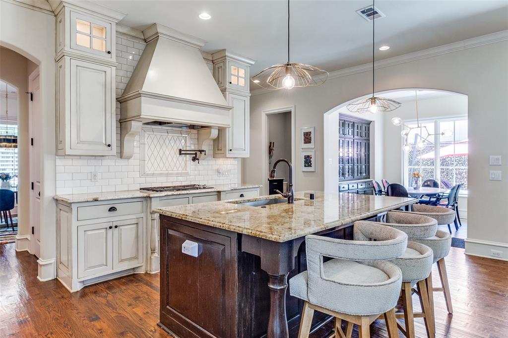 7419 Robin Road Dallas, TX 75209 - Photo 13 of 36