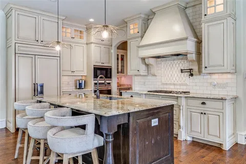 $1,675,000 | 7419 Robin Road, Dallas, TX 75209