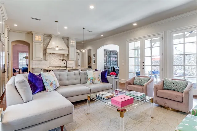 $1,675,000 | 7419 Robin Road, Dallas, TX 75209
