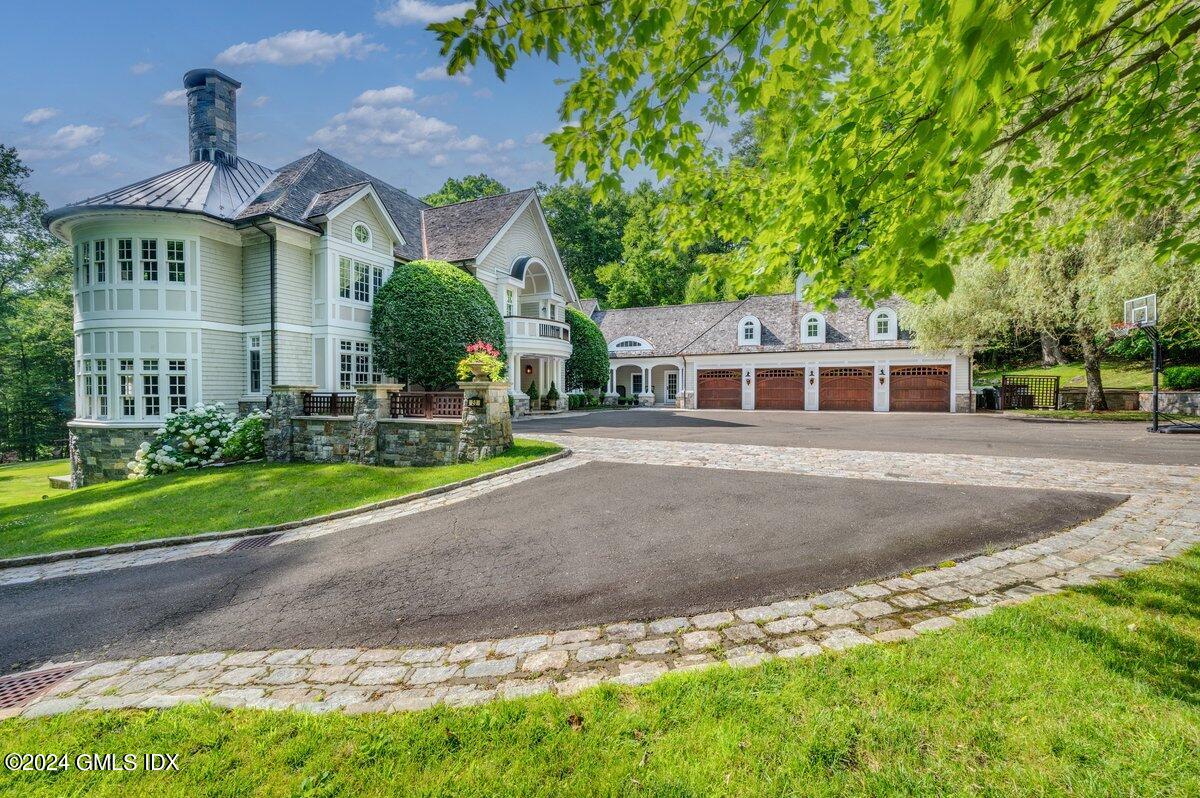 20 Heronvue Road Greenwich, CT 06831 - Photo 1 of 47 Exterior Front1(1)