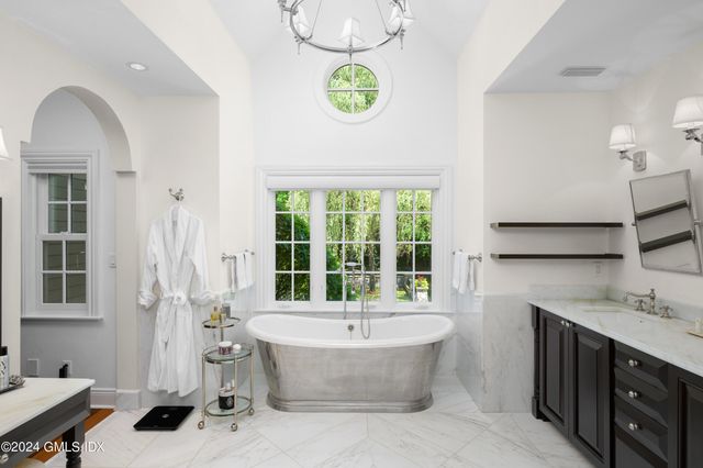 $4,145,000 | 20 Heronvue Road, Greenwich, CT 06831