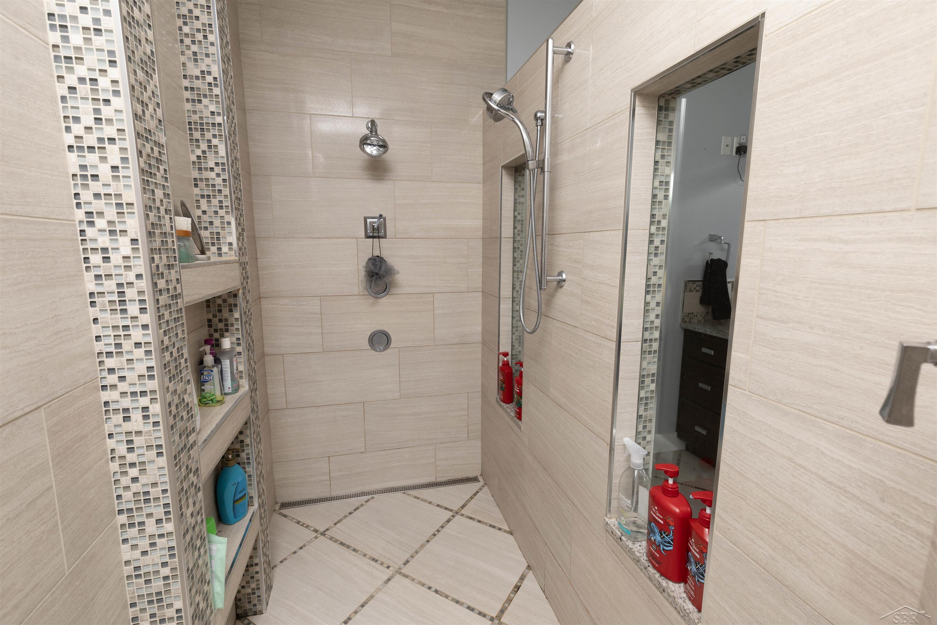 8295 Summer Ridge Court Freeland, MI 48623 - Photo 30 of 59 50152920-a0a1b917-99ba-4ef1-9c52-0bece4dc021c.JPG