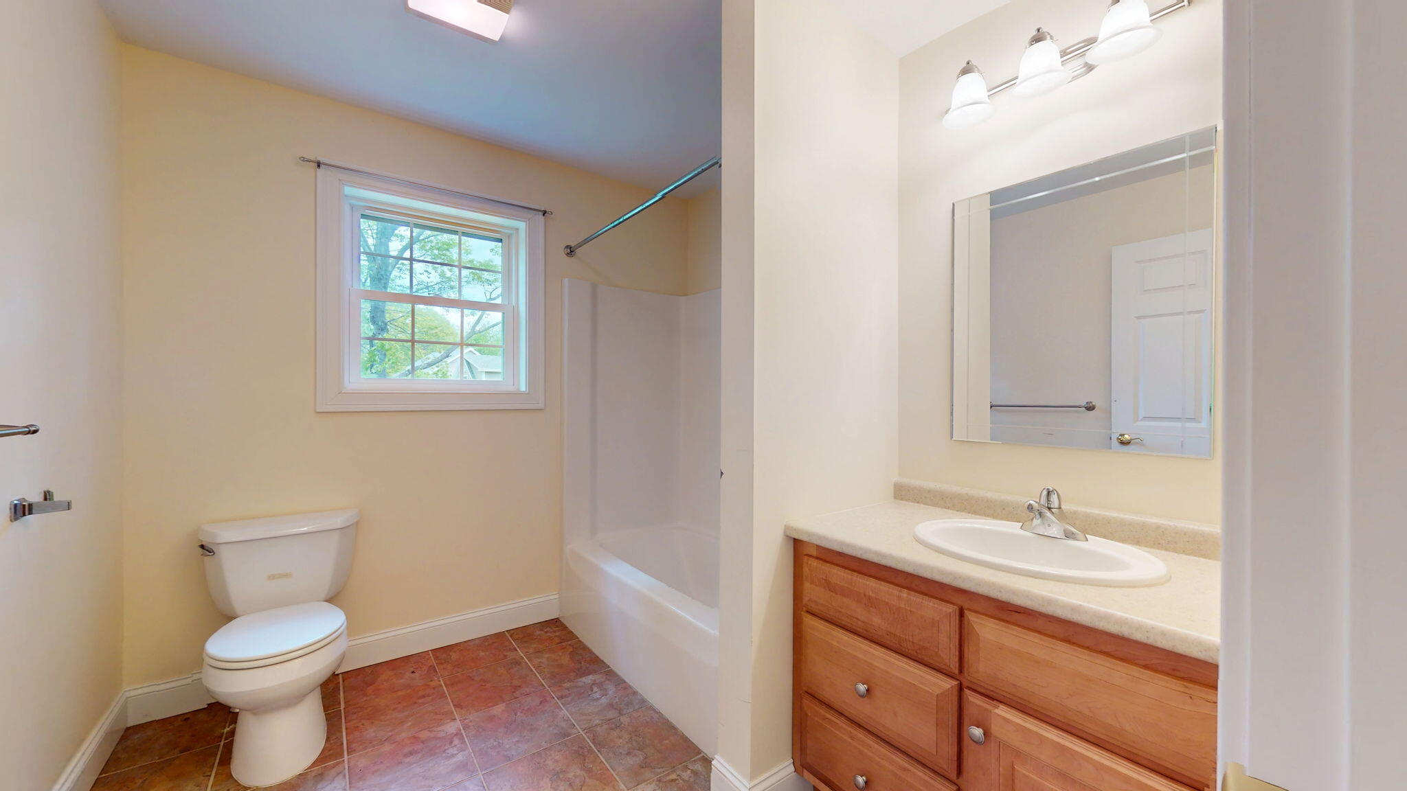 40 Acorn Ridge Road Freeport, ME 04032 - Photo 20 of 39 20-web-or-mls-05282025_205632