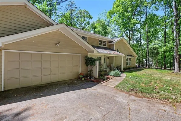 $575,000 | 205 Hidden Creek Lane, Peachtree City, GA 30269