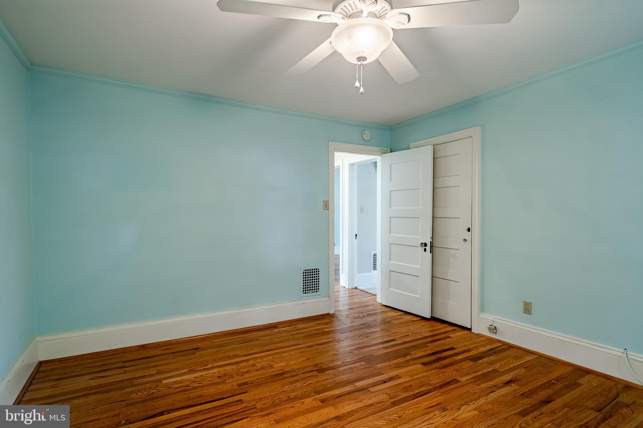 108 Llanfair Road Bala Cynwyd, PA 19004 - Photo 28 of 49 Master Bedroom - 2nd floor