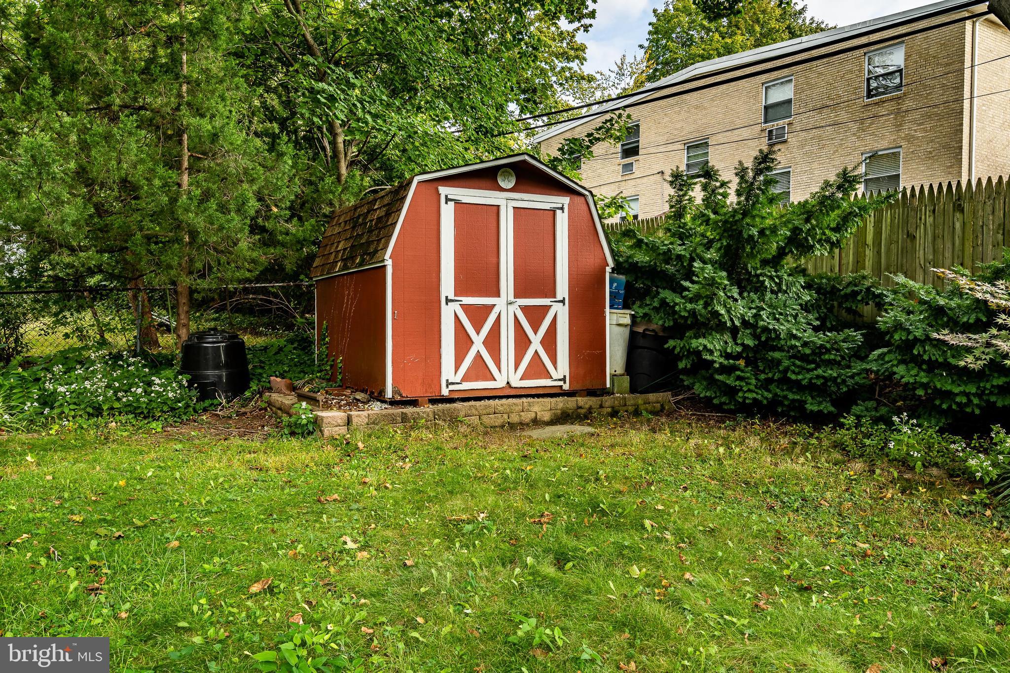 108 Llanfair Road Bala Cynwyd, PA 19004 - Photo 45 of 49 Amish barn shed