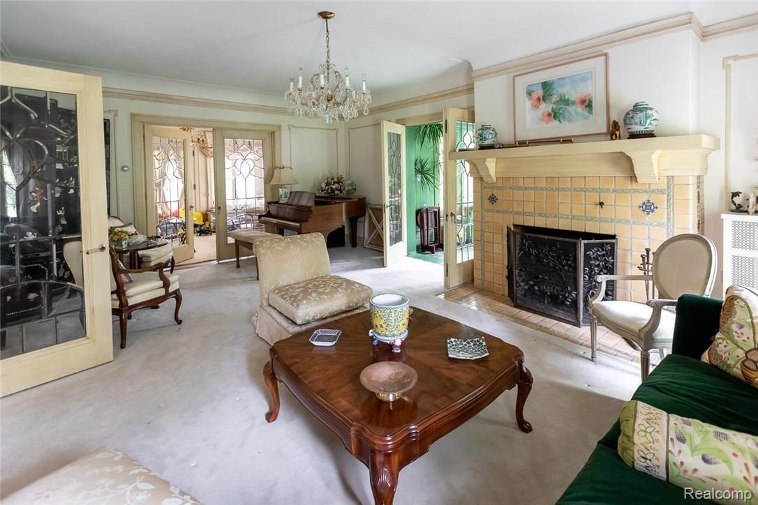 1008 Devonshire Road Grosse Pointe, MI 48230 - Photo 11 of 35 1008Devonshire-120.jpg