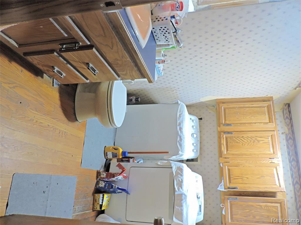 7407 Beecher Road Flint, MI 48532 - Photo 15 of 26