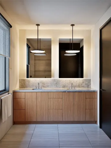 $1,300,000 | 1002 West Johanna Street, Unit 1, Austin, TX 78704