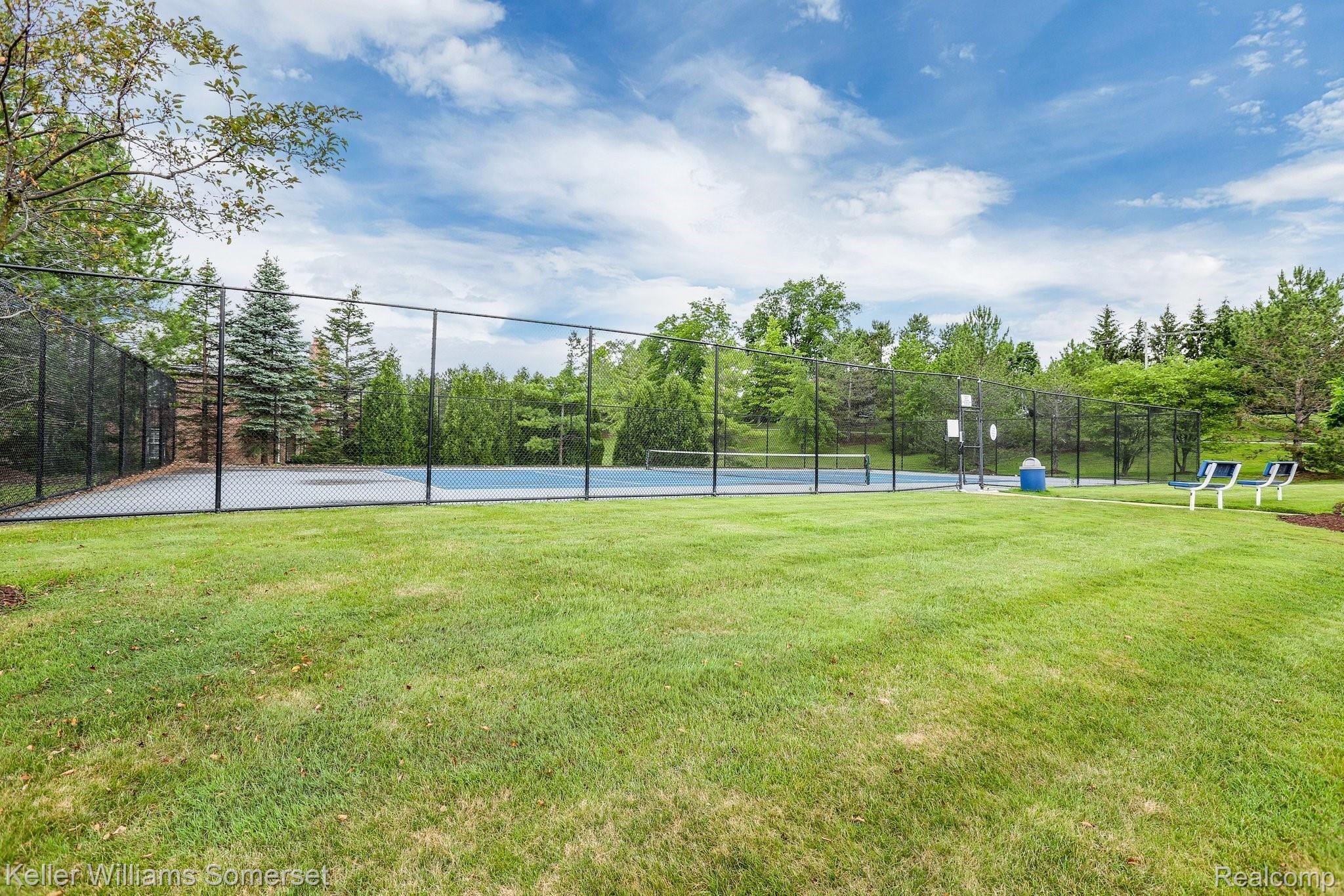 3387 Tremonte Circle Rochester, MI 48306 - Photo 27 of 34 10-web-or-mls-3387 Tremonte Circle South0007.jpg