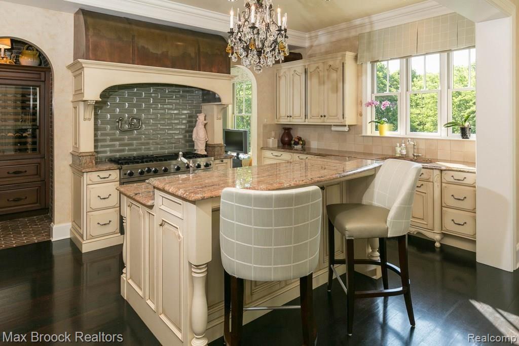 600 Riverside Birmingham, MI 48009 - Photo 13 of 62 600RiversideDr-13.jpg
