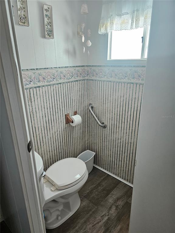 110 Roma Road Venice, FL 34285 - Photo 14 of 45 Gallery Image 14