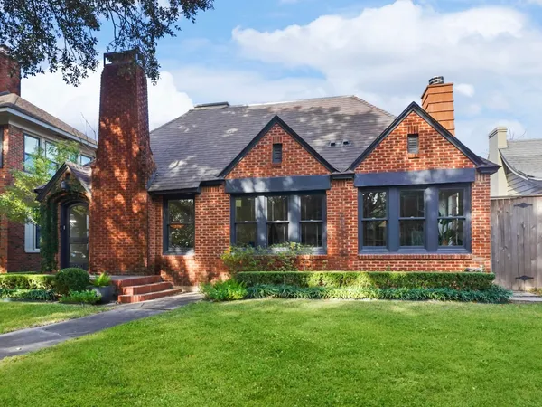 $6,000 | 2240 Wroxton Road, Houston, TX 77005