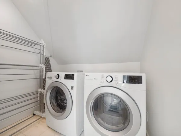 $6,000 | 2240 Wroxton Road, Houston, TX 77005