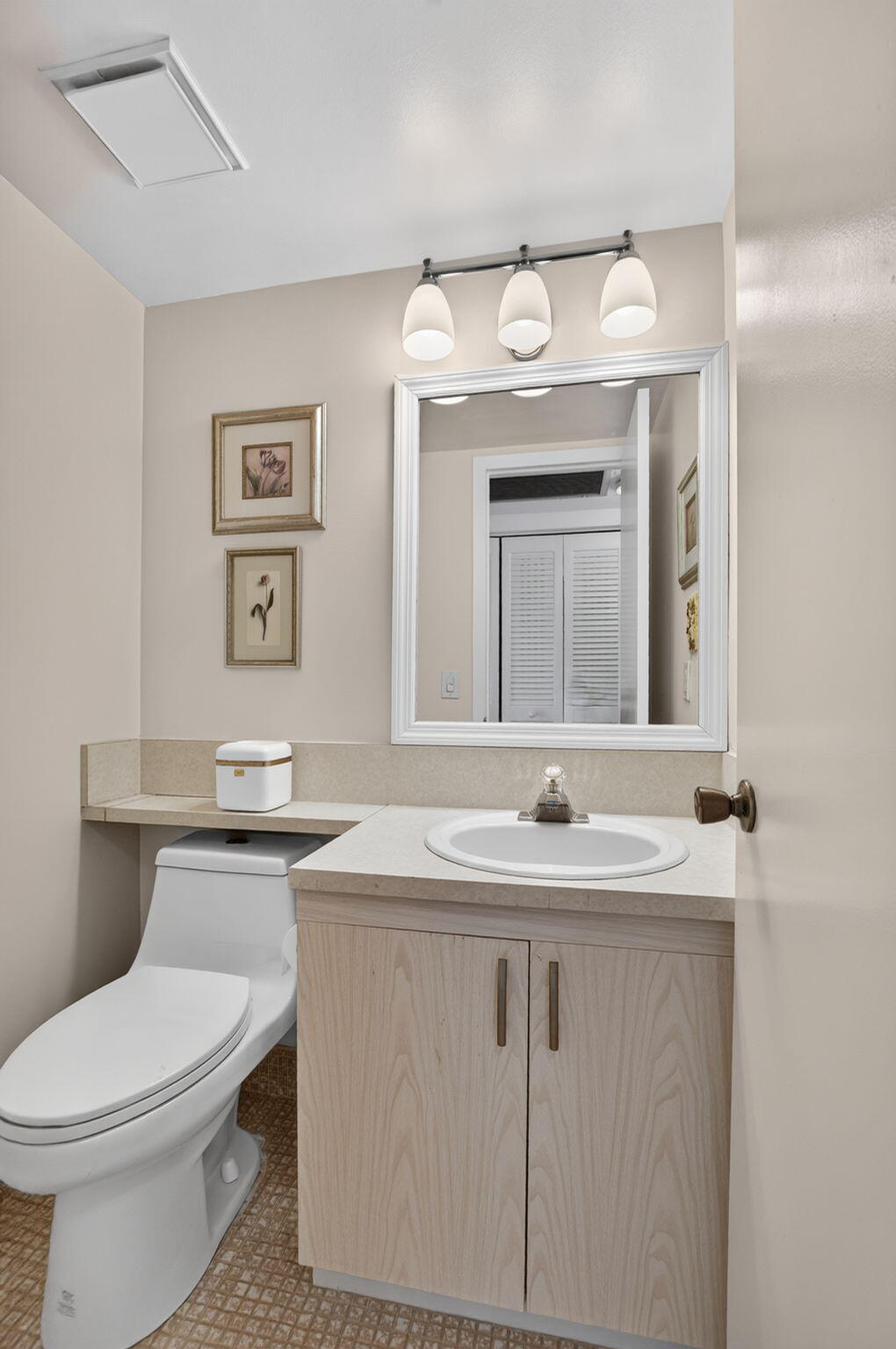 4071 Cornwall East Boca Raton, FL 33434 - Photo 21 of 86 21-web-or-mls-DSC_8334