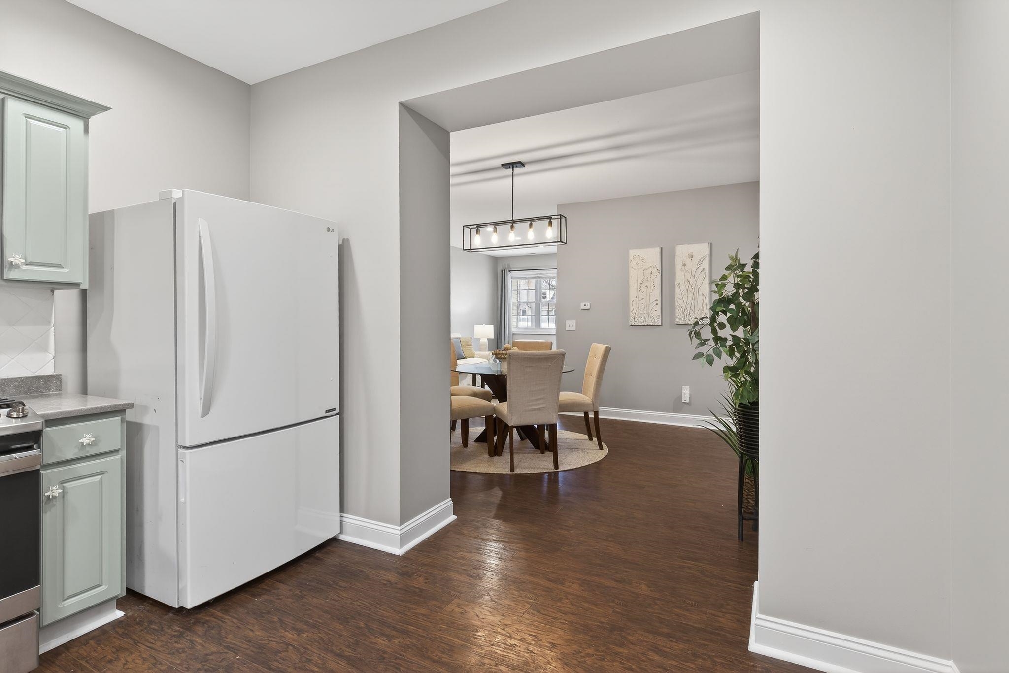 95 Court Street, Unit 4 Exeter, NH 03833 - Photo 12 of 34