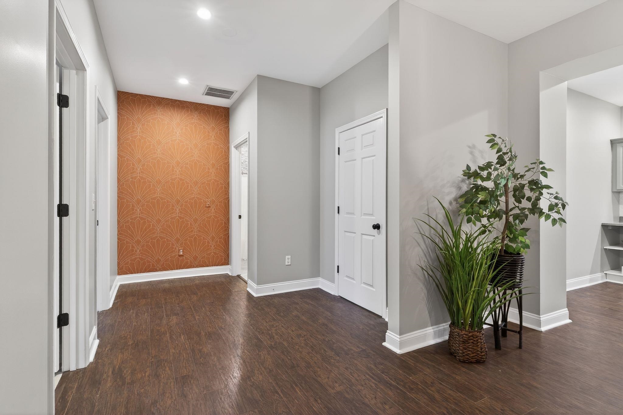 95 Court Street, Unit 4 Exeter, NH 03833 - Photo 24 of 34