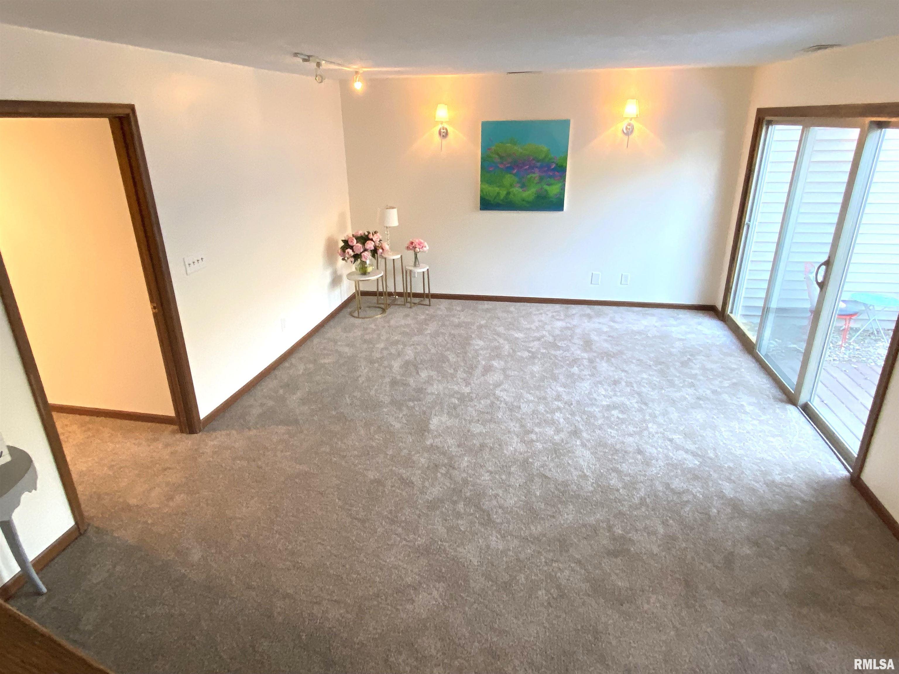 77 Country Place, Unit 77 Springfield, IL 62703 - Photo 31 of 79