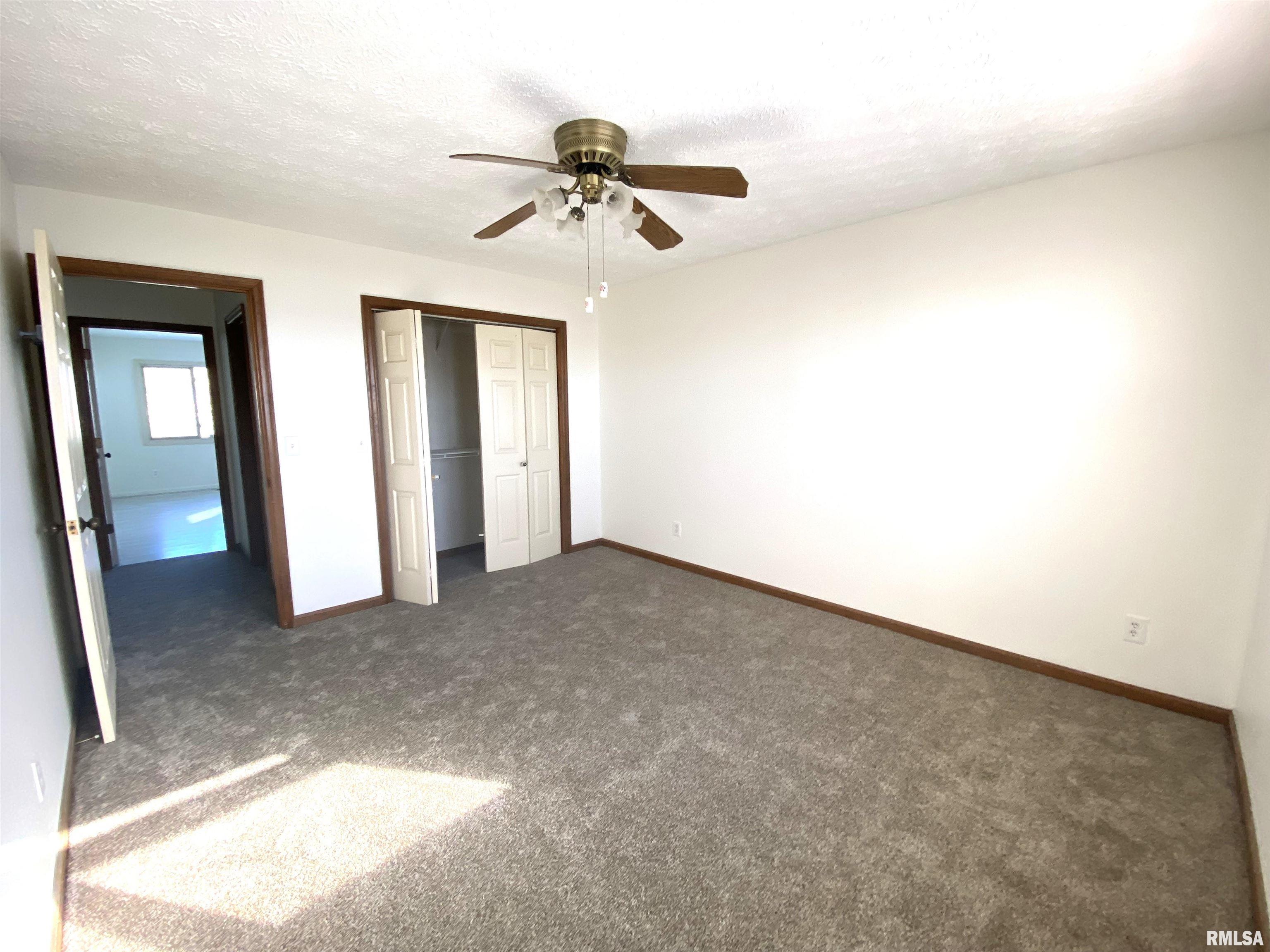 77 Country Place, Unit 77 Springfield, IL 62703 - Photo 39 of 79