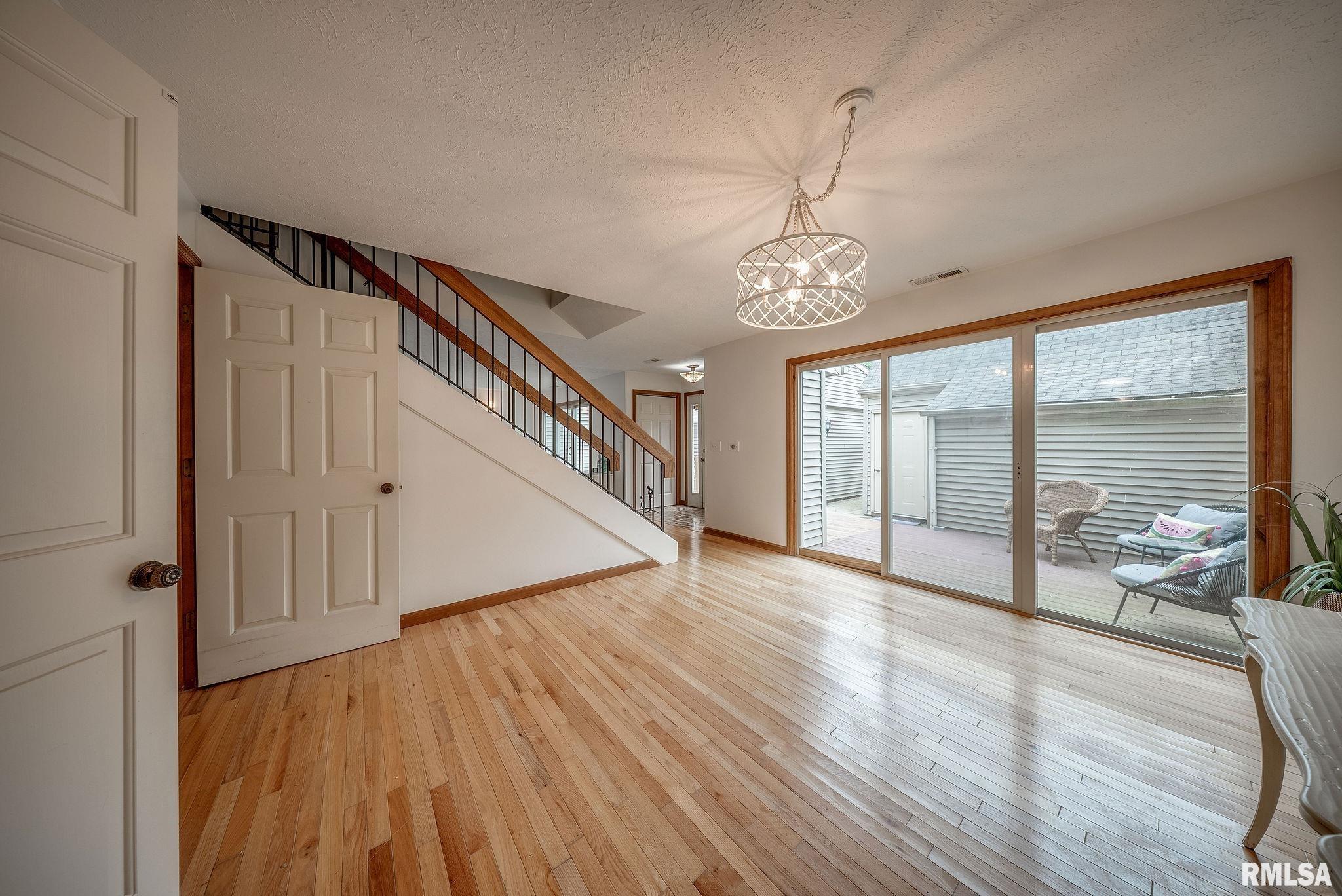 77 Country Place, Unit 77 Springfield, IL 62703 - Photo 60 of 79