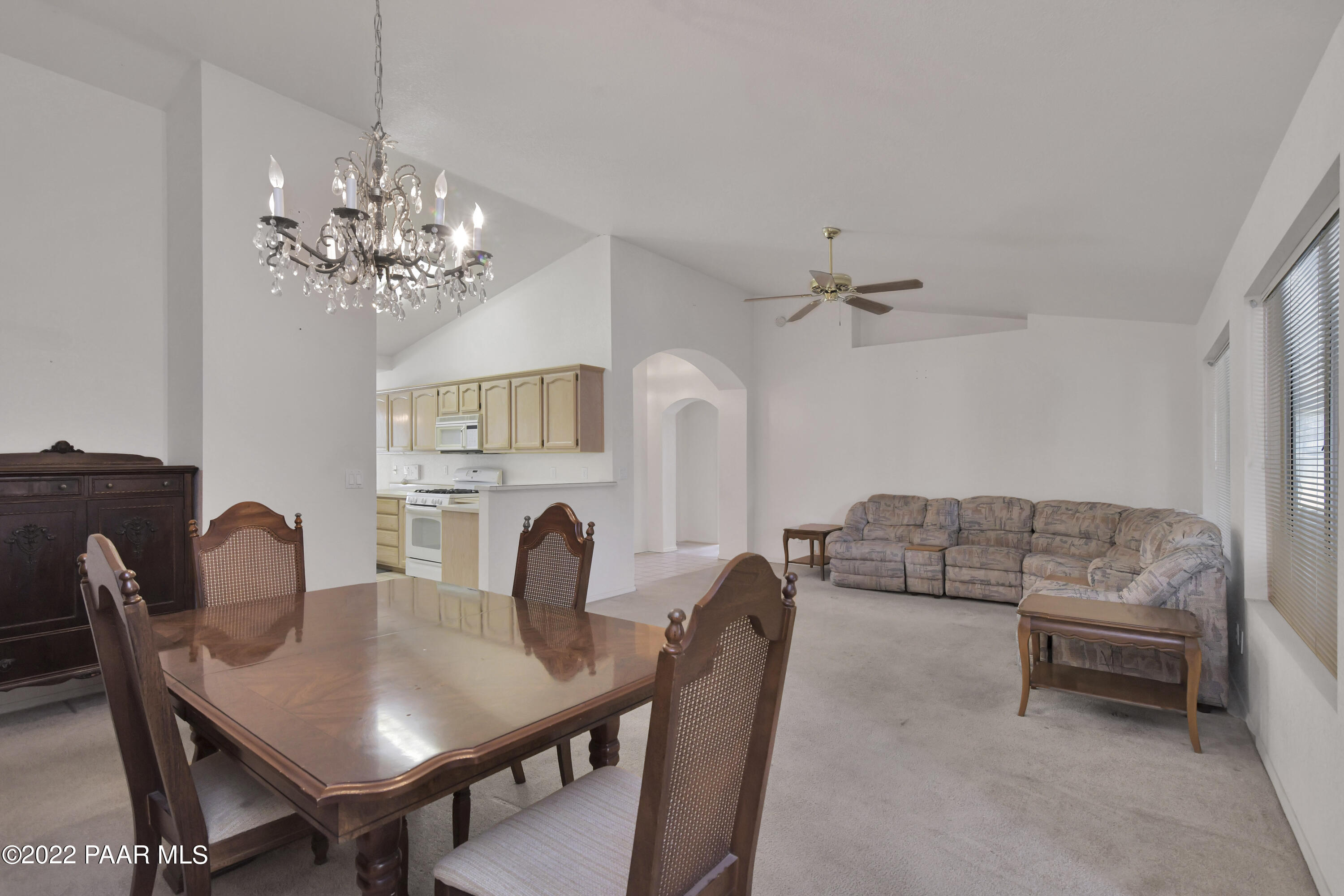 8161 East Barbara Road Prescott Valley, AZ 86314 - Photo 7 of 29 Dining