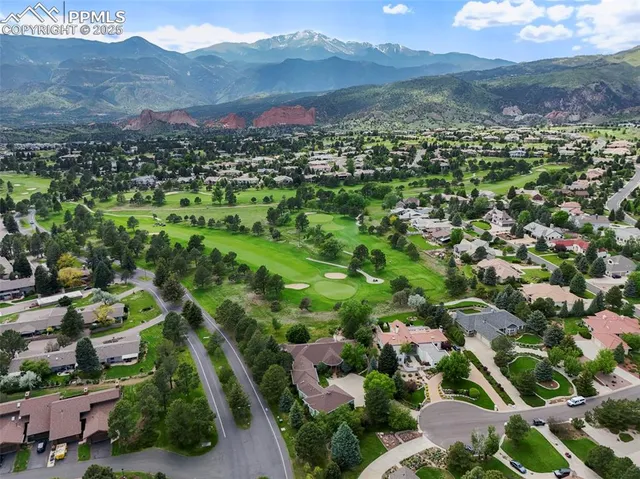 a picture of a wall with white wall painting