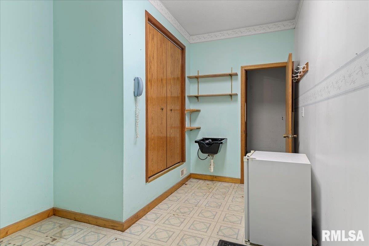 2829 Wellington Drive Springfield, IL 62703 - Photo 28 of 33