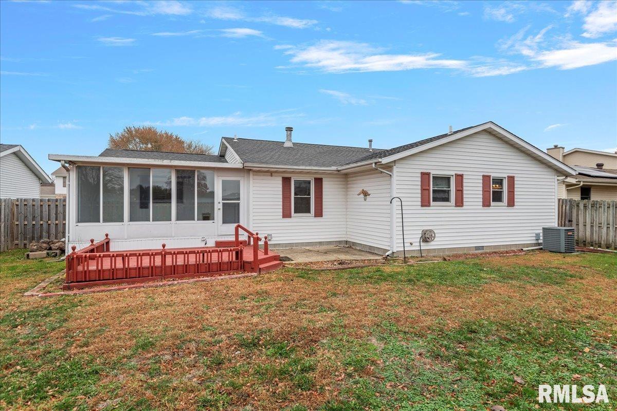 2829 Wellington Drive Springfield, IL 62703 - Photo 31 of 33