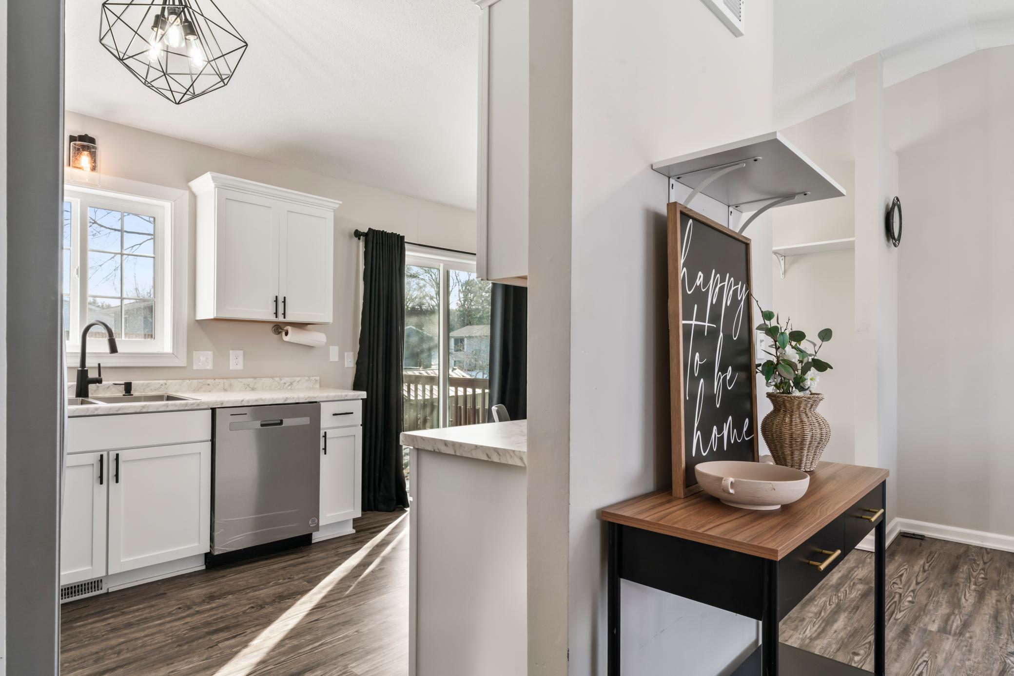 916 East Village Circle Southeast Rochester, MN 55904 - Photo 13 of 34