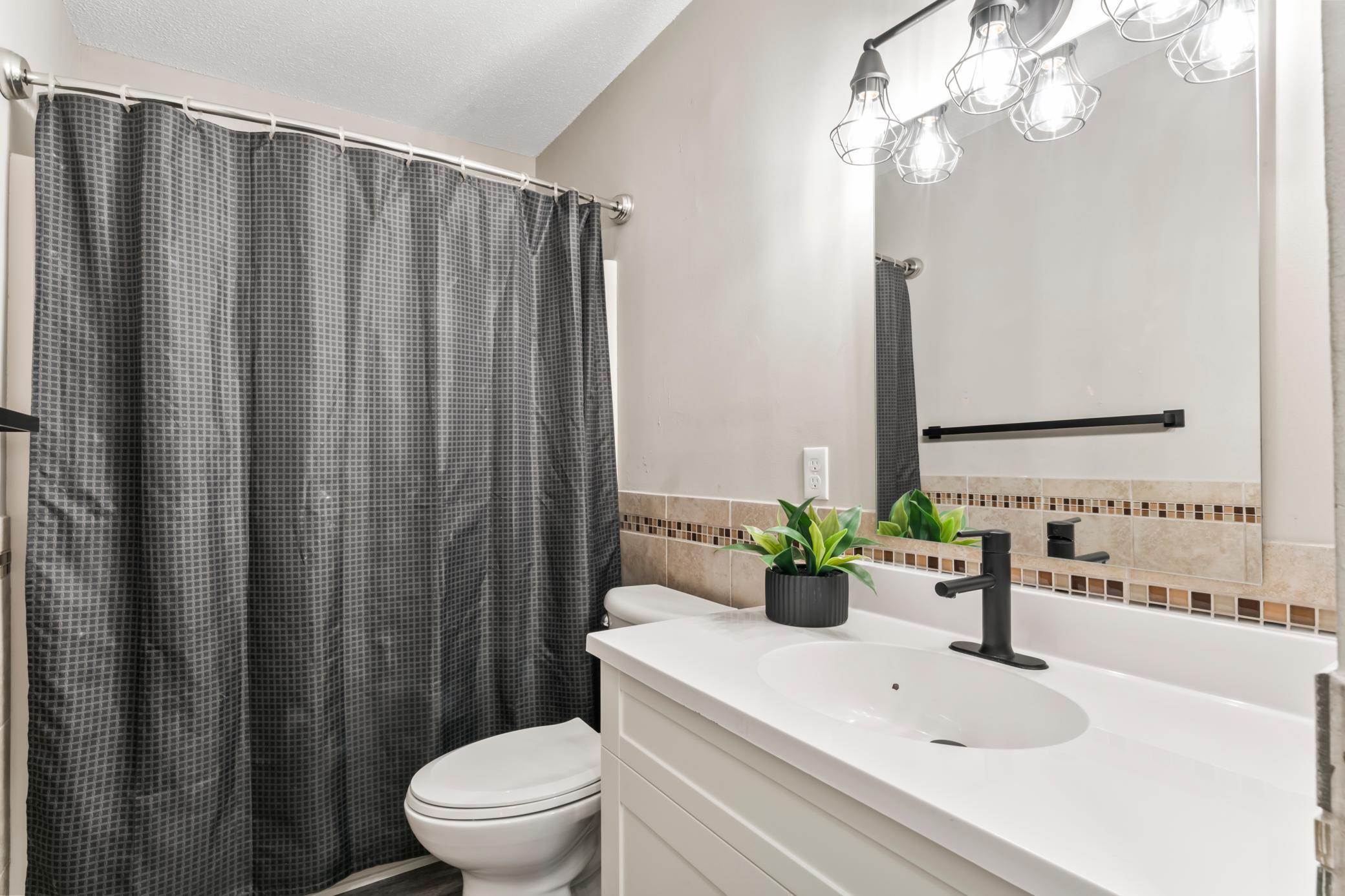 916 East Village Circle Southeast Rochester, MN 55904 - Photo 18 of 34