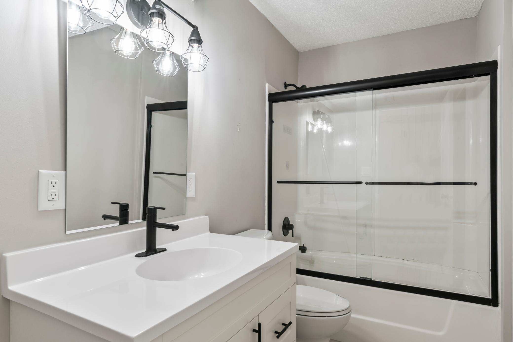 916 East Village Circle Southeast Rochester, MN 55904 - Photo 25 of 34