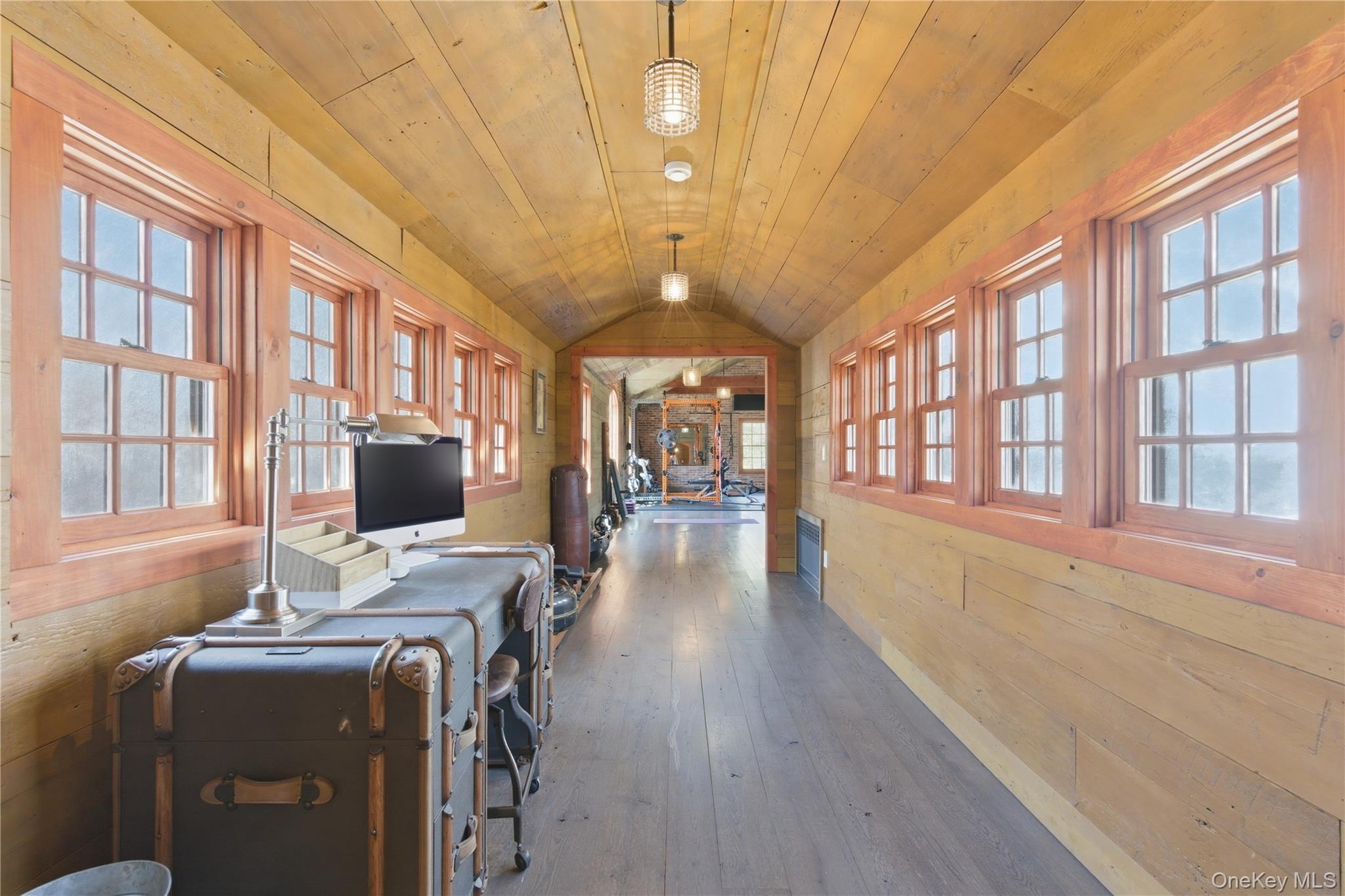 395 West Neck Road Lloyd Harbor, NY 11743 - Photo 19 of 50