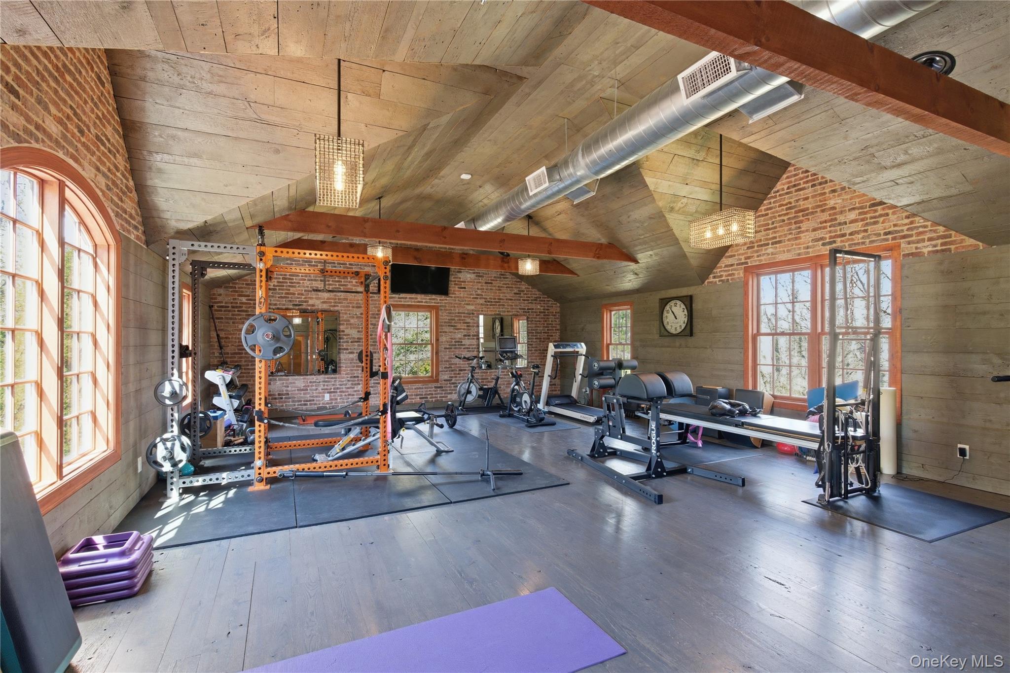 395 West Neck Road Lloyd Harbor, NY 11743 - Photo 21 of 50