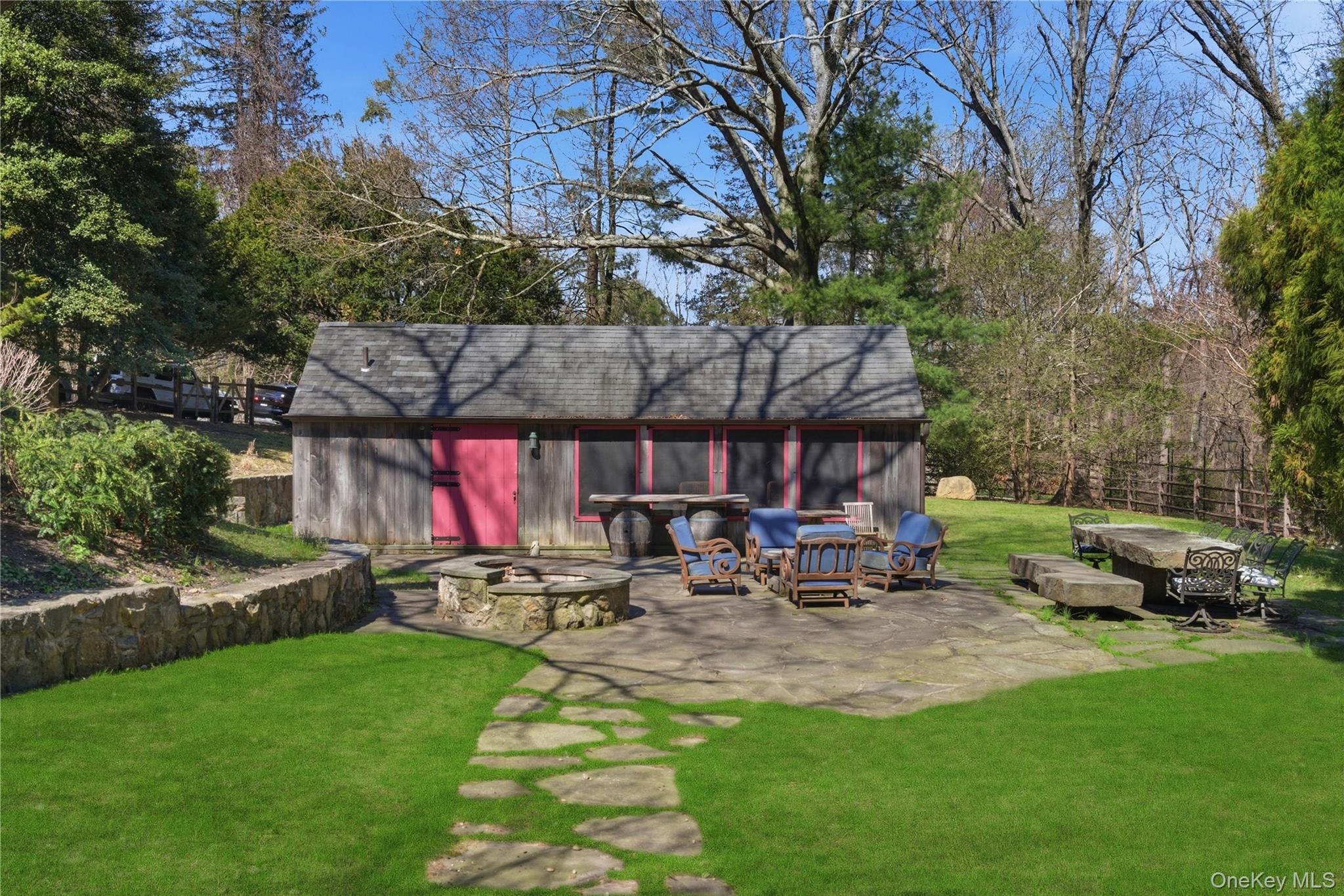 395 West Neck Road Lloyd Harbor, NY 11743 - Photo 32 of 50