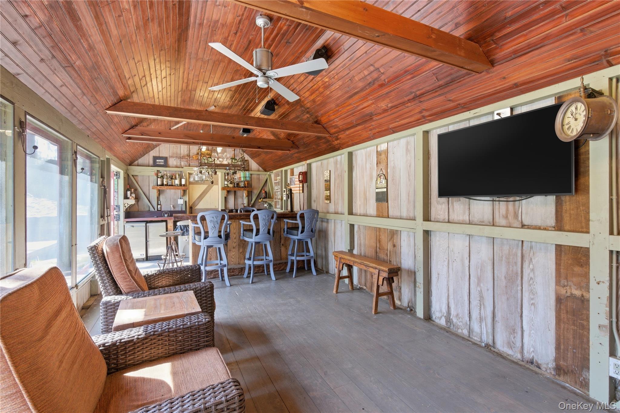 395 West Neck Road Lloyd Harbor, NY 11743 - Photo 34 of 50