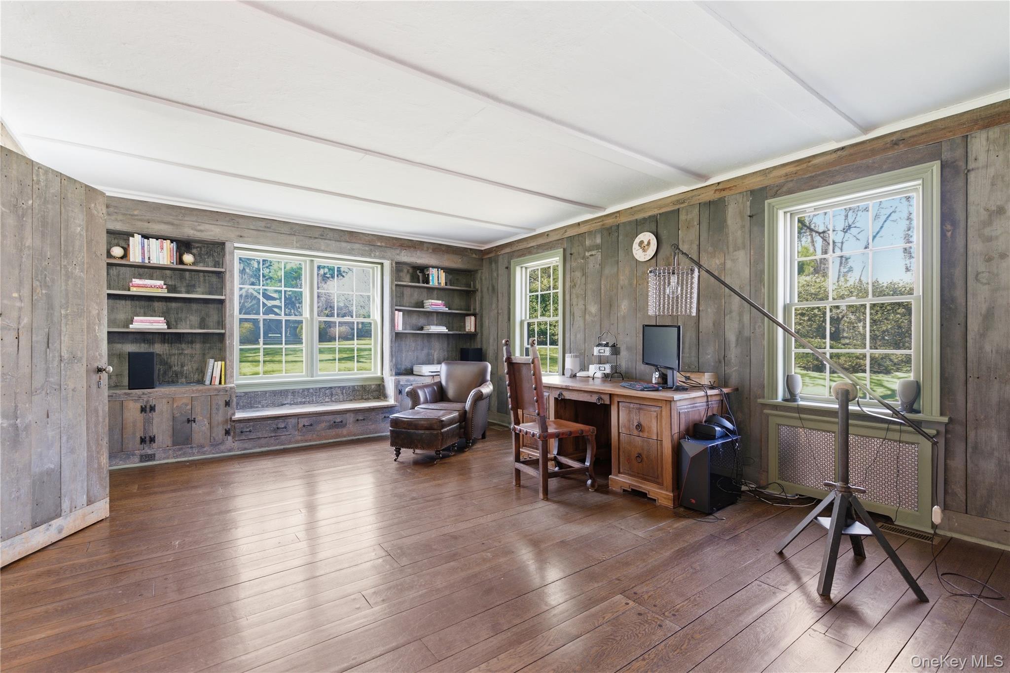 395 West Neck Road Lloyd Harbor, NY 11743 - Photo 5 of 50