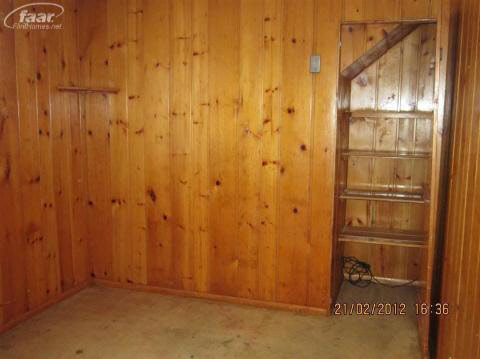 3118 Fleming Road Flint, MI 48504 - Photo 9 of 14 20111352-8.JPG