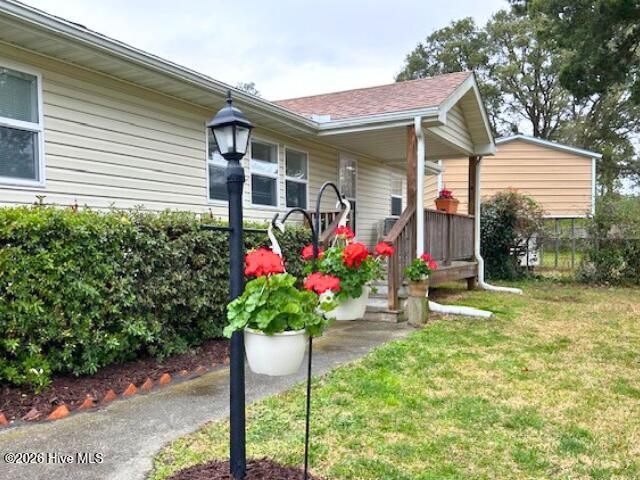 200 1st Street Hampstead, NC 28443 - Photo 5 of 32 Front