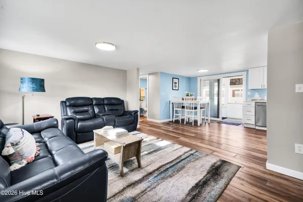 $298,900 | 200 1st Street, Hampstead, NC 28443