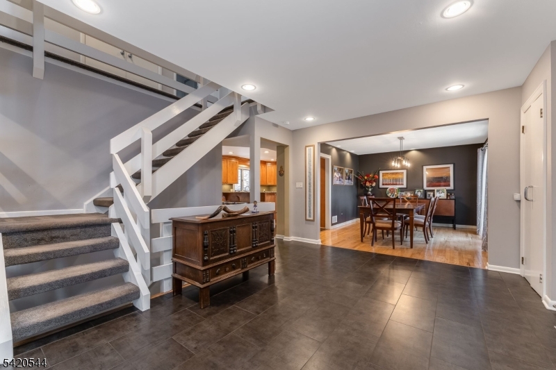 828 Star View Way Bridgewater, NJ 08807 - Photo 14 of 38