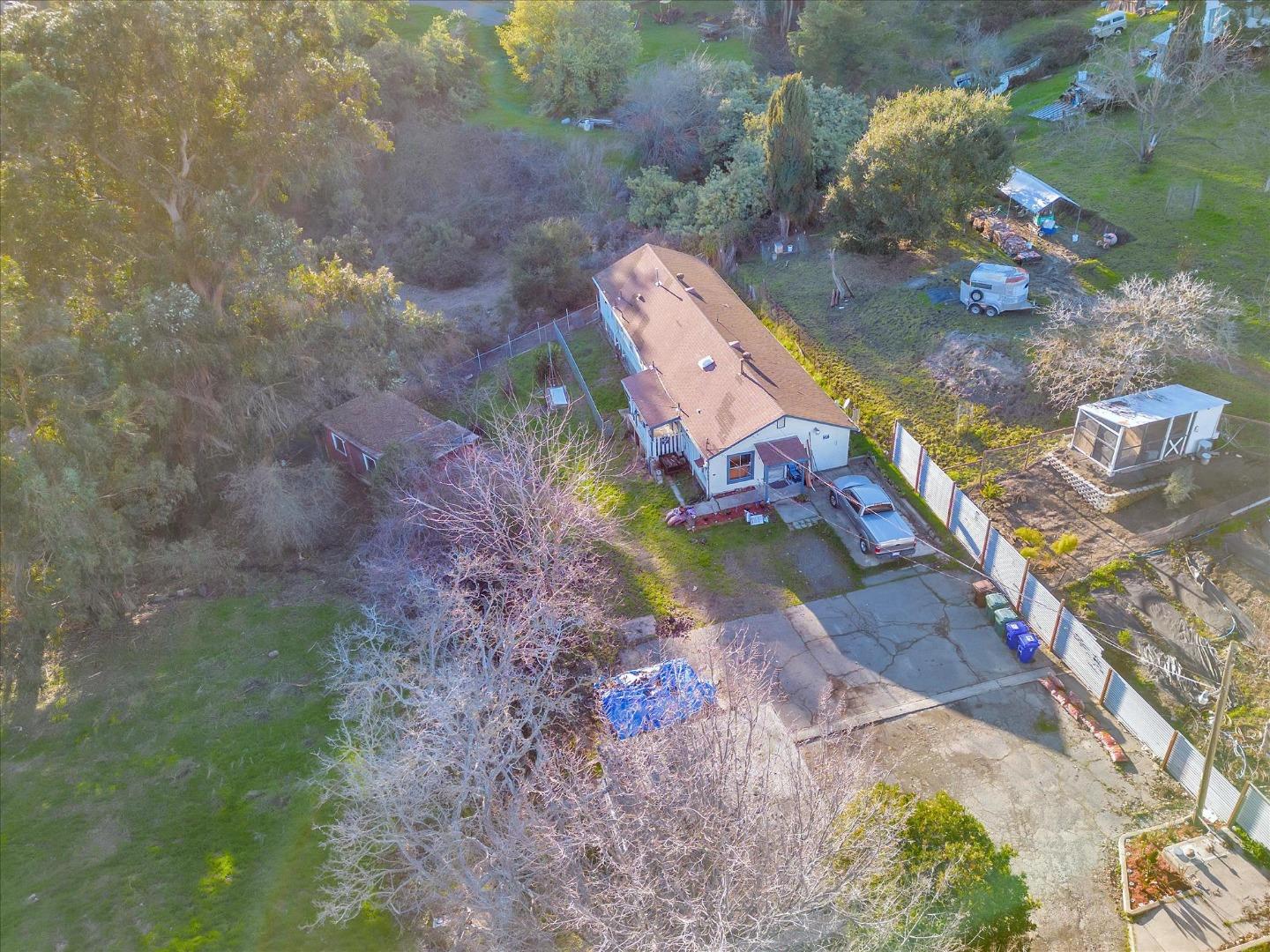 555 Rincon Road El Sobrante, CA 94803 - Photo 3 of 9 Gallery Image 3