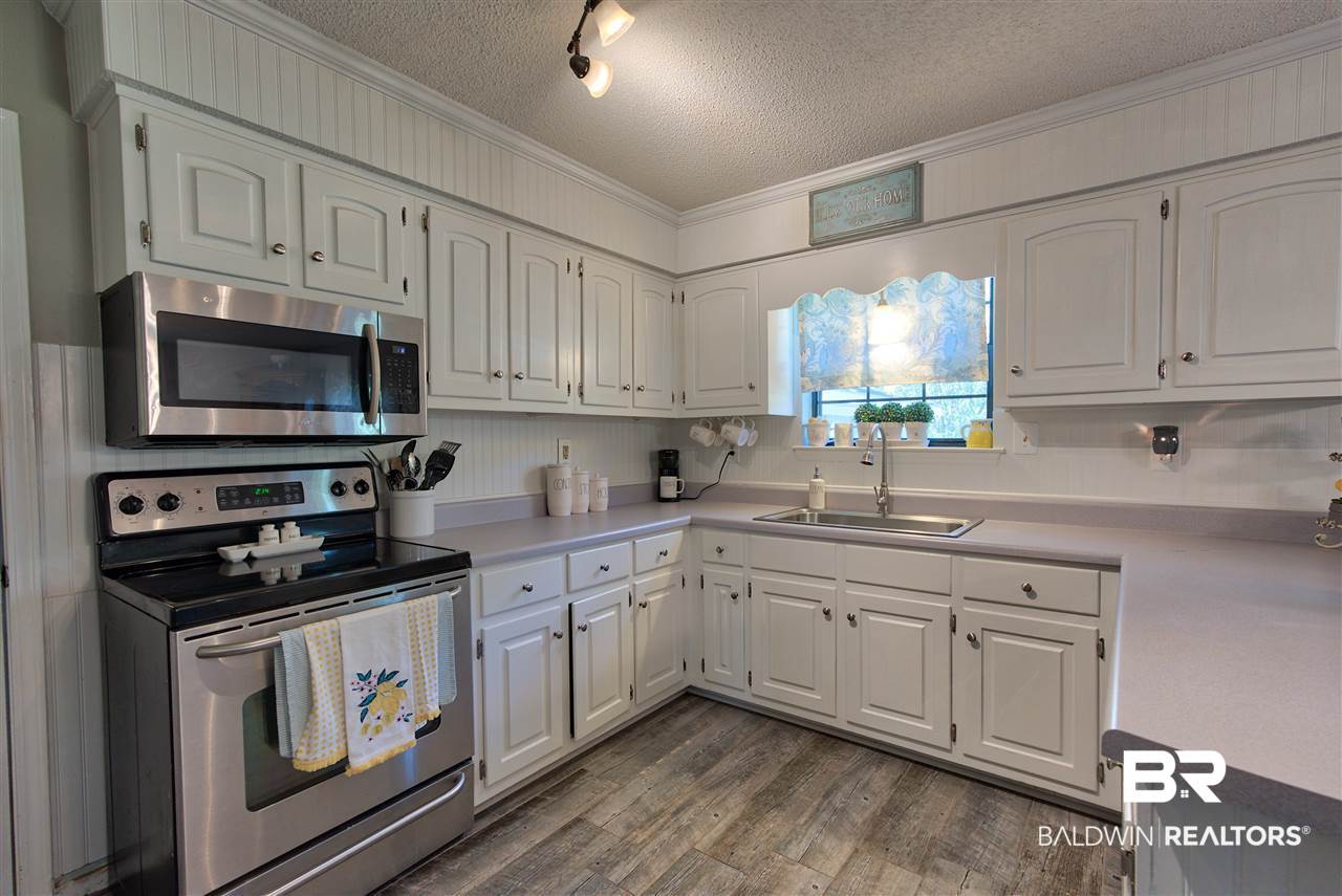 22201 Price Grubbs Road Robertsdale, AL 36567 - Photo 18 of 43 Stainless Steel Appliance