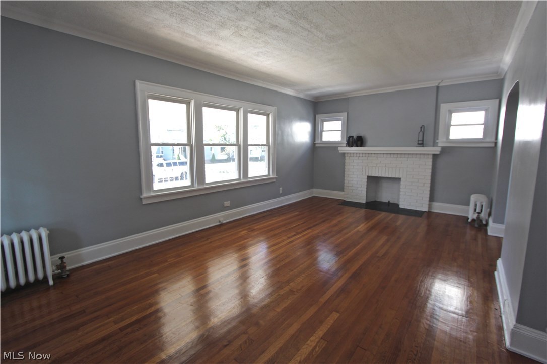 2111 Rossmoor Road Cleveland Heights, OH 44118 - Photo 2 of 29 Brand new windows throughout the home let in lots of light