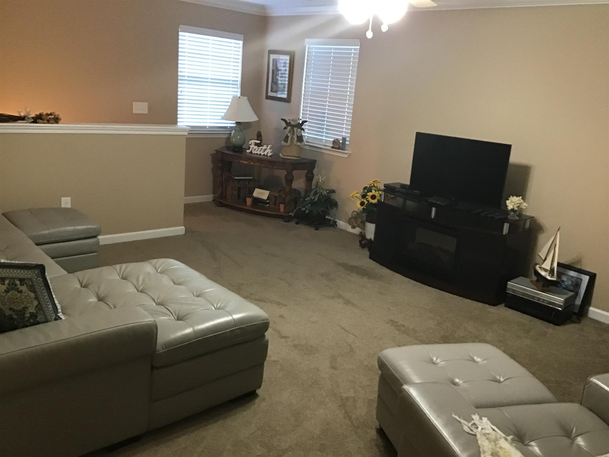 1108 Paris Avenue Nashville, TN 37204 - Photo 21 of 30 a living room with furniture and a window