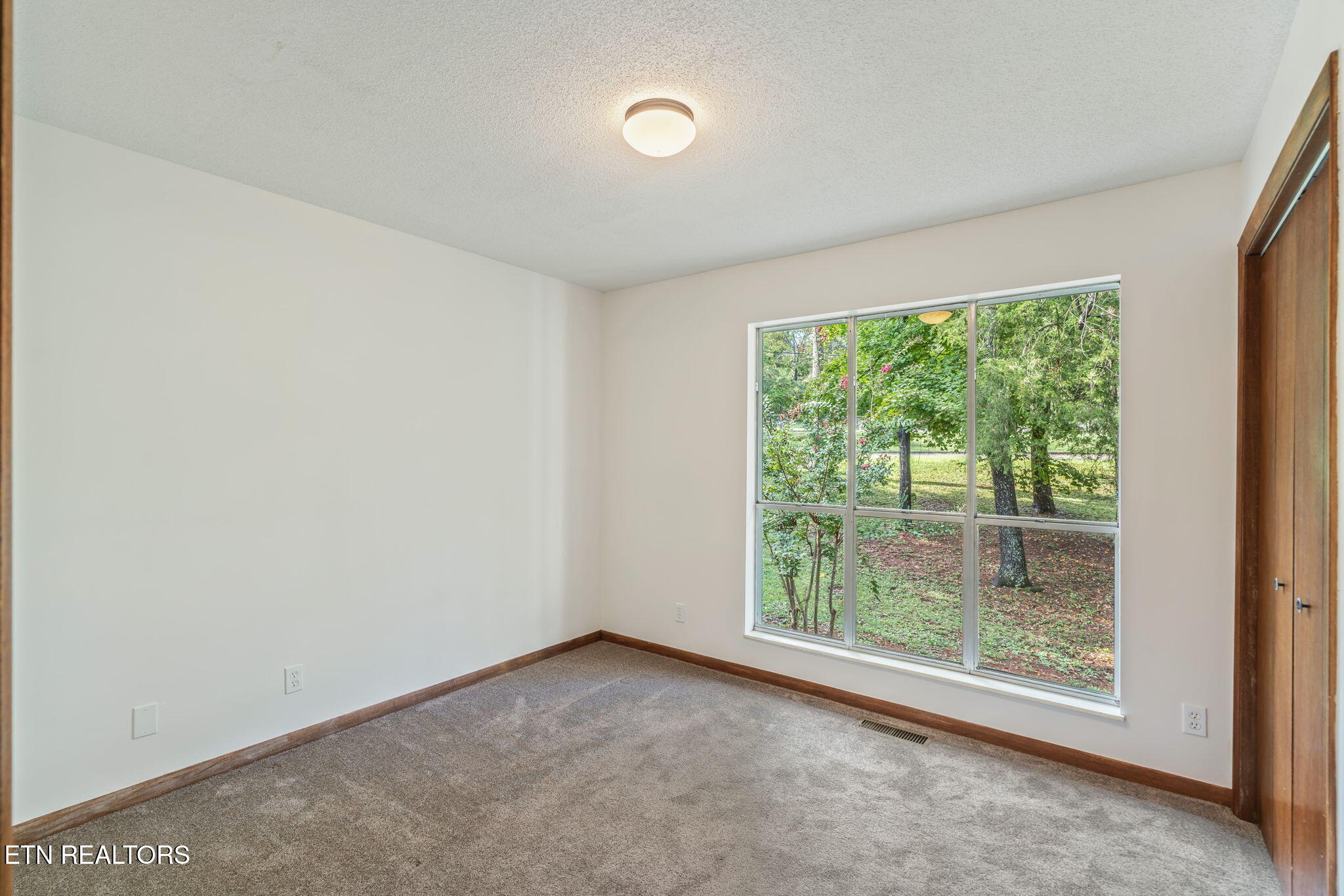 101 Newport Drive Oak Ridge, TN 37830 - Photo 23 of 51 19-web-or-mls-101 Newport Drive-20