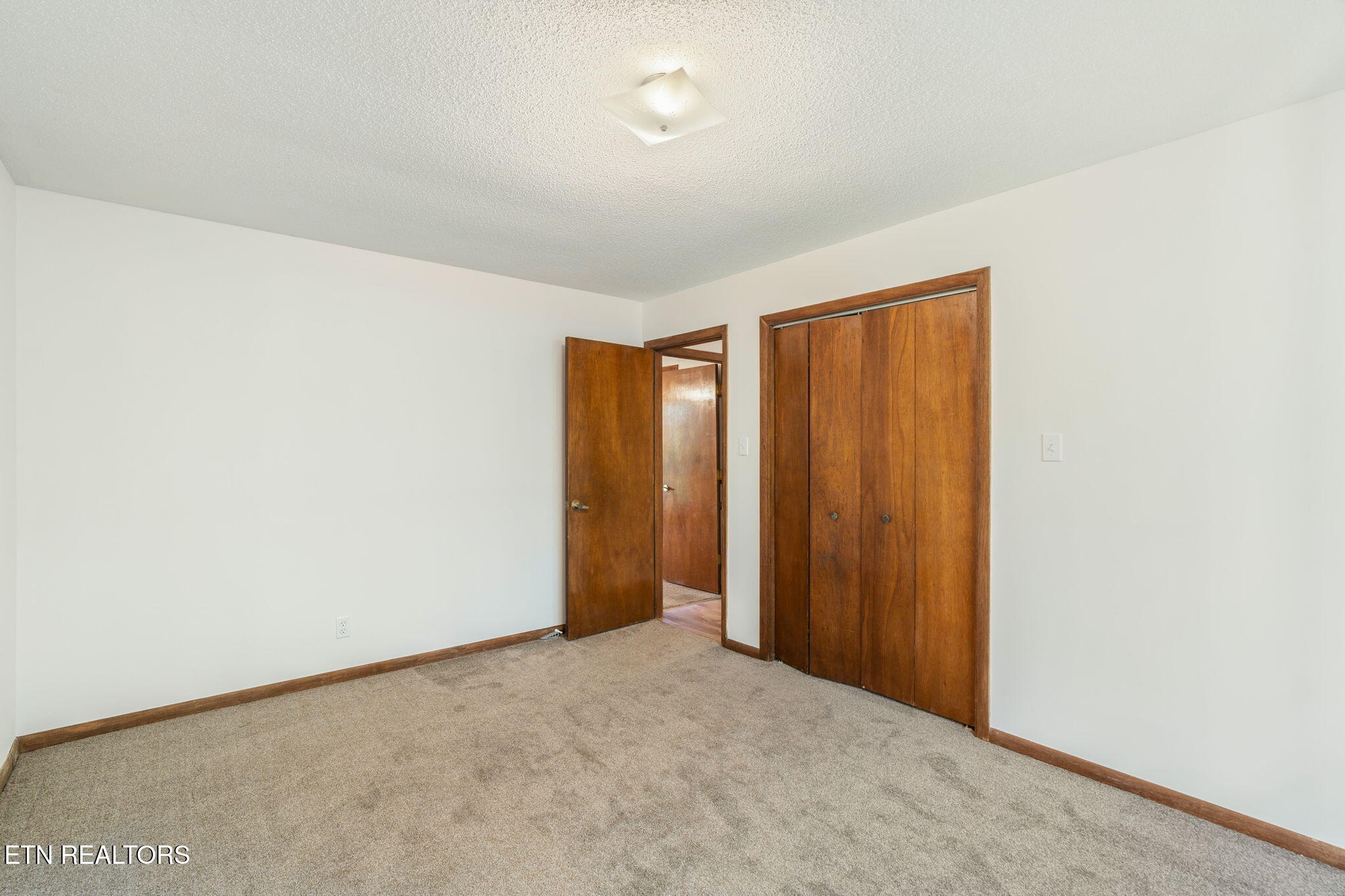 101 Newport Drive Oak Ridge, TN 37830 - Photo 26 of 51 22-web-or-mls-101 Newport Drive-23