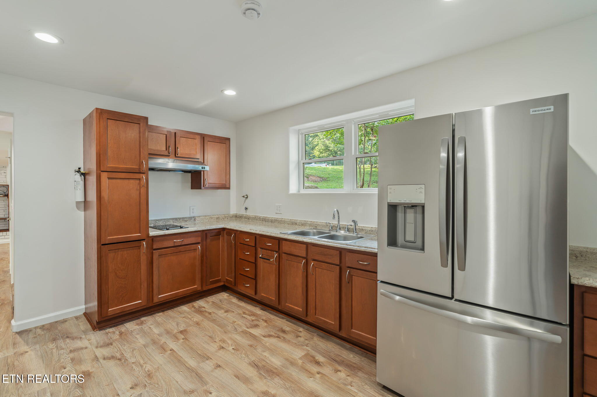 101 Newport Drive Oak Ridge, TN 37830 - Photo 38 of 51 34-web-or-mls-101 Newport Drive-35