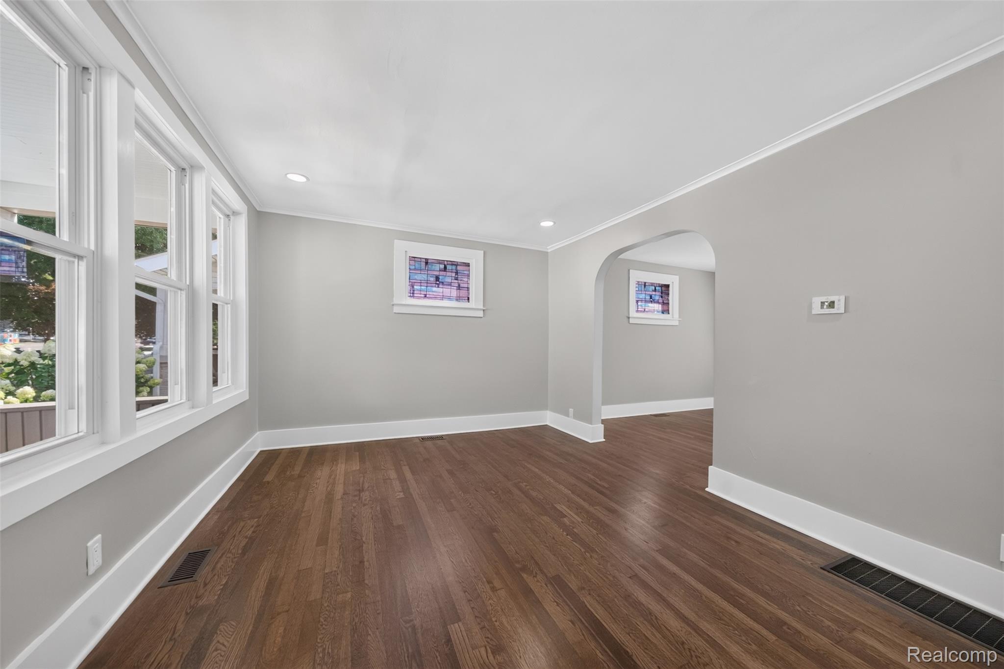 761 Columbia Road Berkley, MI 48072 - Photo 11 of 29 DSC02608.jpg