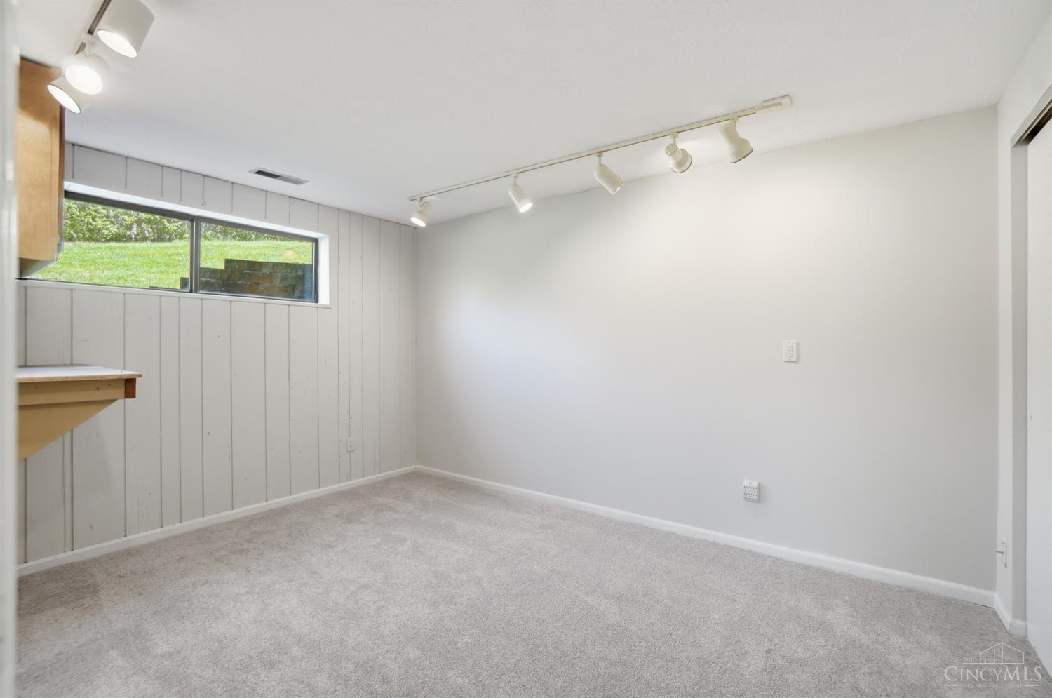 6340 Sheed Road Cincinnati, OH 45247 - Photo 41 of 60