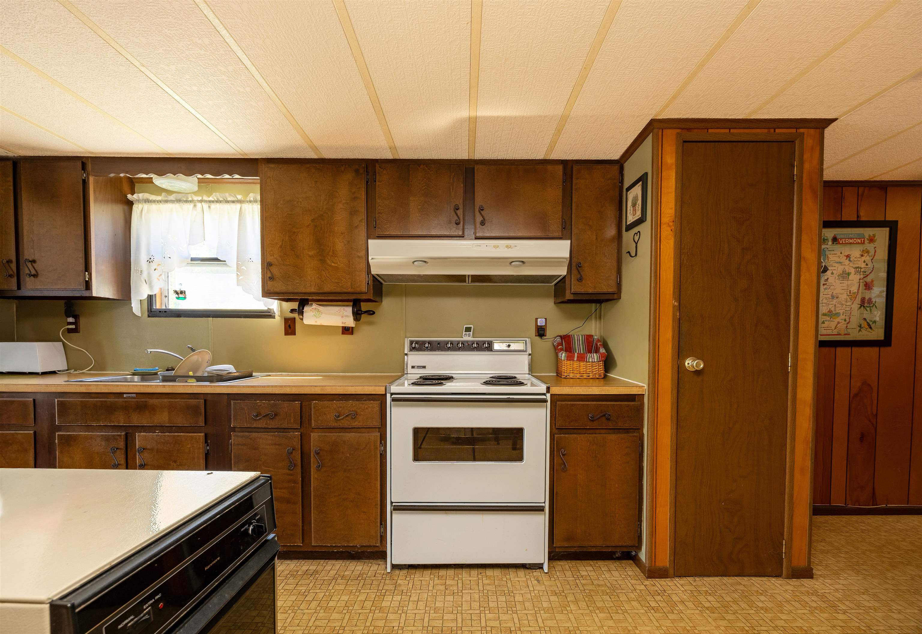 81 Shoreline Drive Barnet, VT 05821 - Photo 20 of 40
